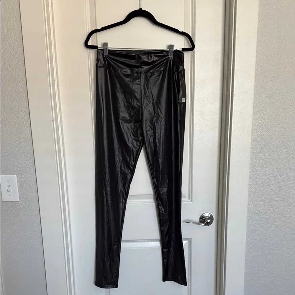 🖤NWT Mix Black Faux Leather Leggings - Picture 2 of 4